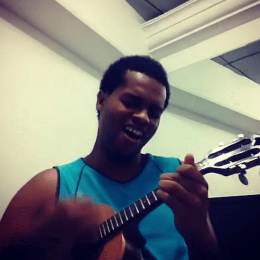 escola de musica performance aula de cavaquinho